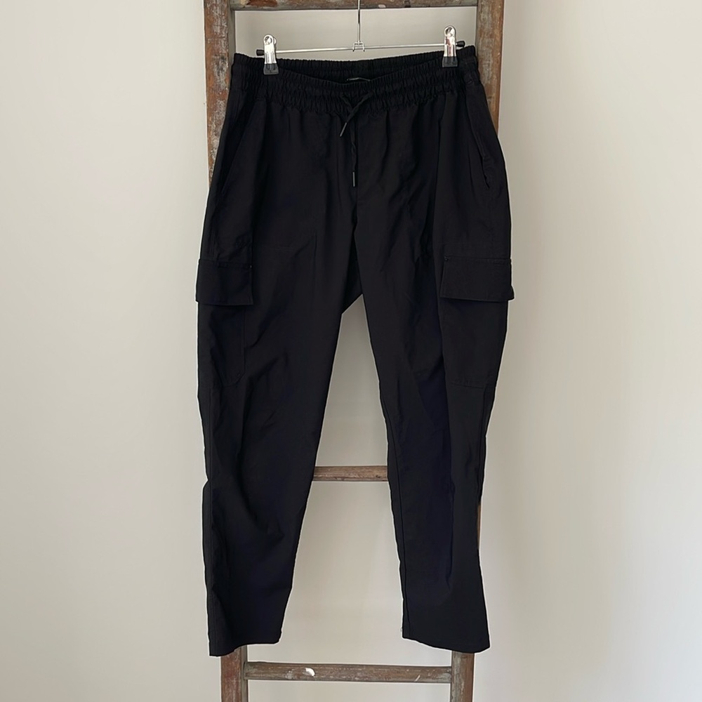 North Face Never Stop Wearing Cargo Pants in Black